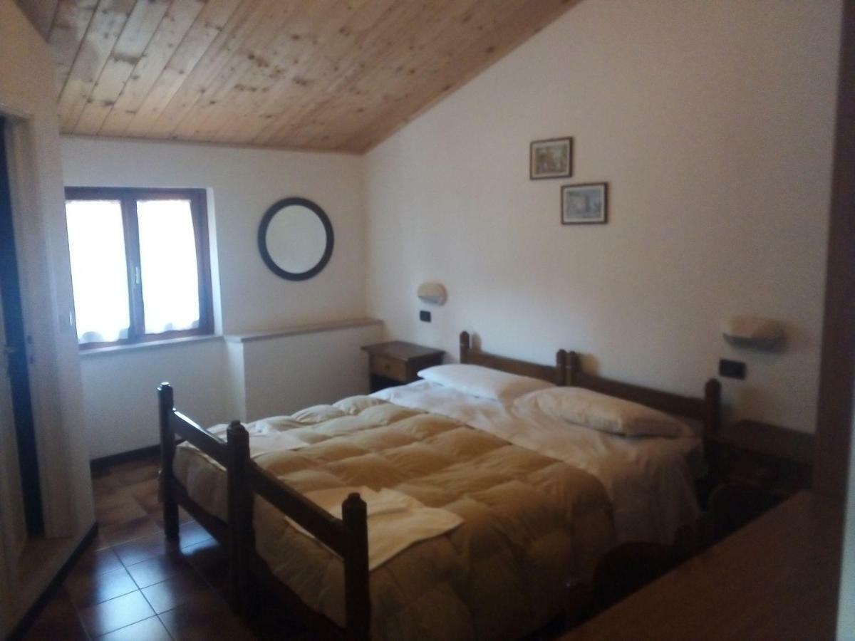 La Foresta Albergo Ristorante Pizzeria Badia Prataglia Eksteriør bilde